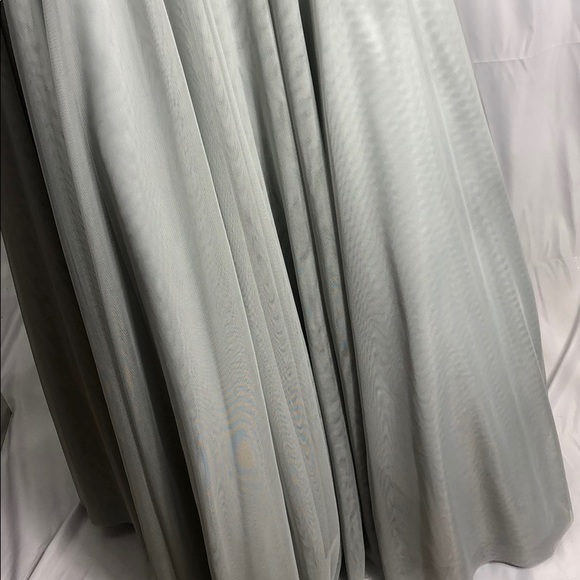 Gorgeous top sliver bedding prom dress - Picture 4 of 8